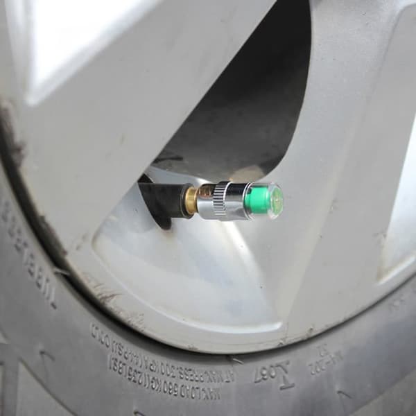 set om 4 st Däcktrycksmätare däcktrycksvarningslock 2.2Bar 32PSI