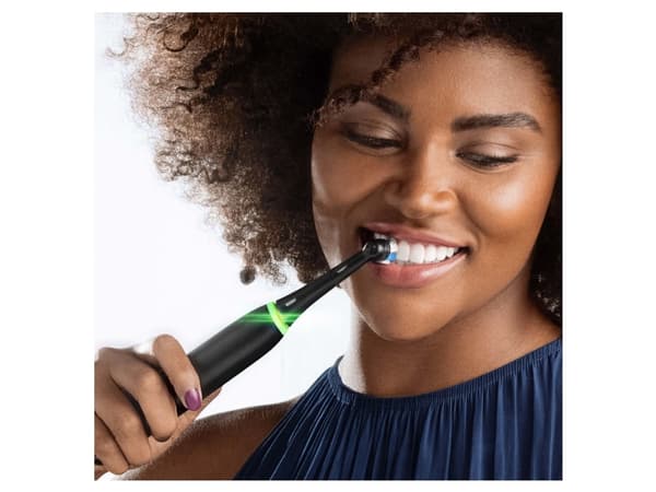 Oral-B magnetisk tandbørste iO Series 4 Duo 2 stk. mat sort/halvhvid