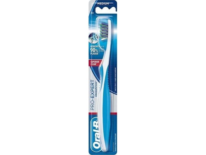 Oral-B (DE) Oral-B Pro-Expert, Toothbrush, Medium, 1 piece (GERMANY PRODUCT)