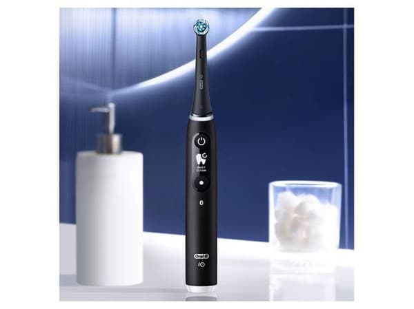 Oral-B iO 6, Aikuinen, Värisevä hammasharja, Päivittäinen käyttö, Syväpuhdistus, Ienhoito, Herkkä, Valkaisu, Musta, 2 min, Musta