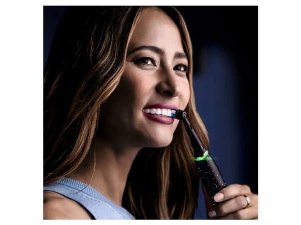 Oral-B iO Series 10 elektrisk tandborste - Cosmic Black