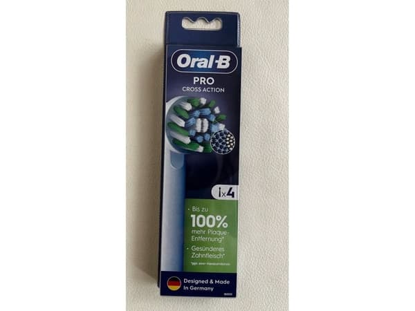 Oral-B CrossAction , 4 styck, Vit, 3 månad (er), Oral-B, Låda