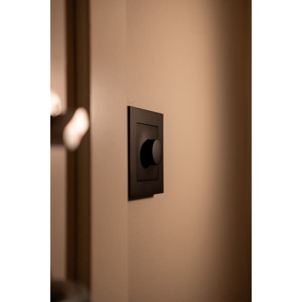 Plus 315 LED Dimmer Sort Elko