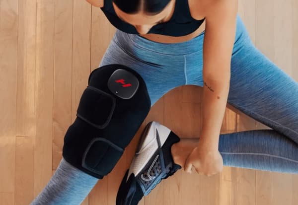 Hyperice Venom 2 värisevä ja lämmittävä polvihierontalaite vasen/oikea