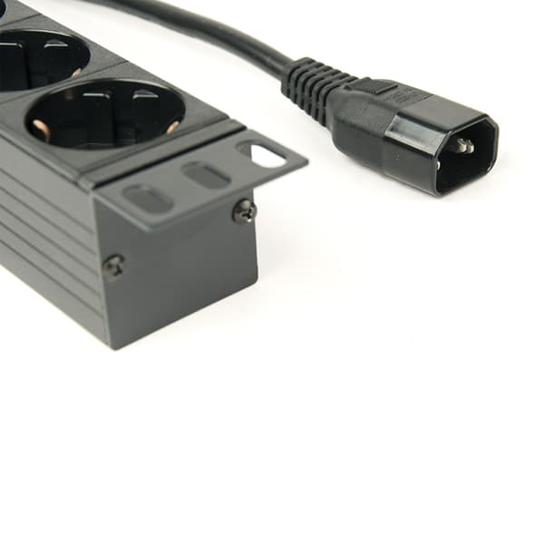 Rack PDU med switch og 8 Schuko-stik