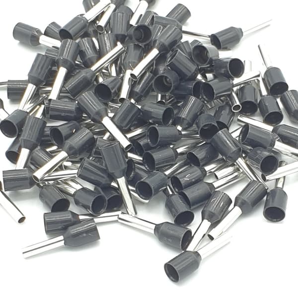 100 st 1,5 mm² isolerade svarta enkla kabelskor