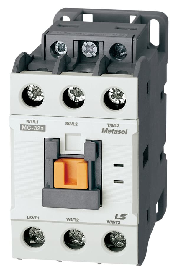 Tehokontaktori 40A, 18,5 kW, 3-napainen, 24V DC-kelalla. Apukoskettimet 1a1b vakiona.