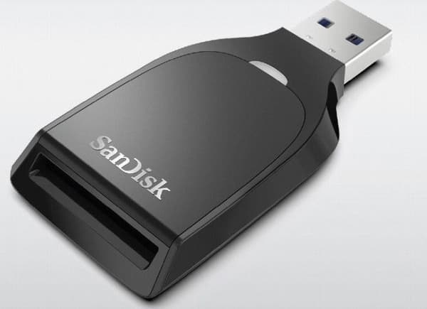 USB 3.0-kortläsare för UHS-I SD-kort, svart ,