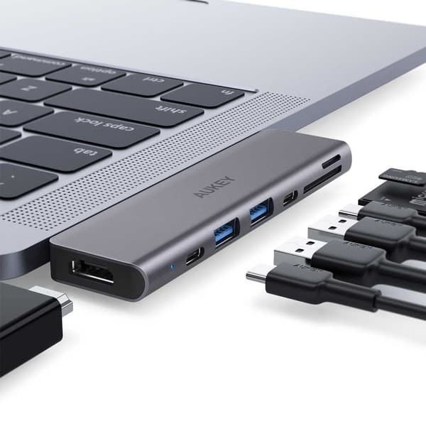 Aukey I Thunderbolt 3 7 1 Hub