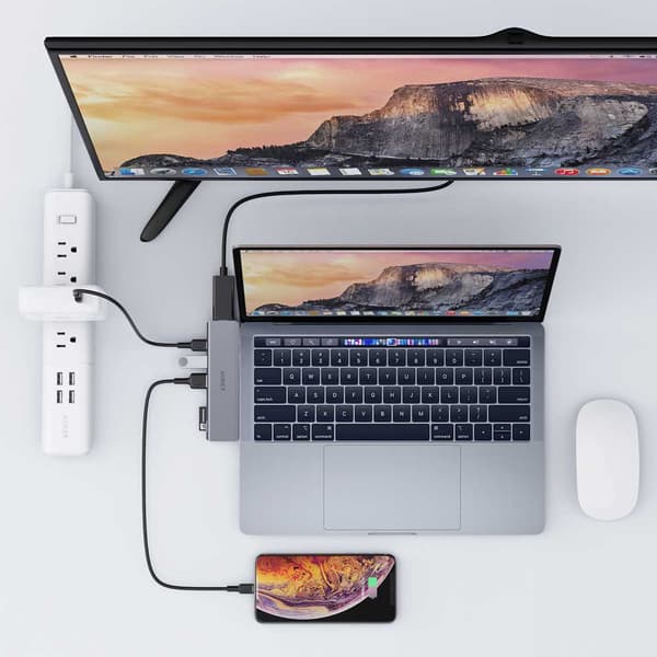 Aukey I Thunderbolt 3 7 1 Hub