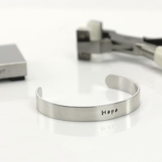 Böjverktyg och metallband - 8 armband