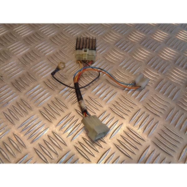 scooter batteriladdningsregulator suzuki 50 ap- USED