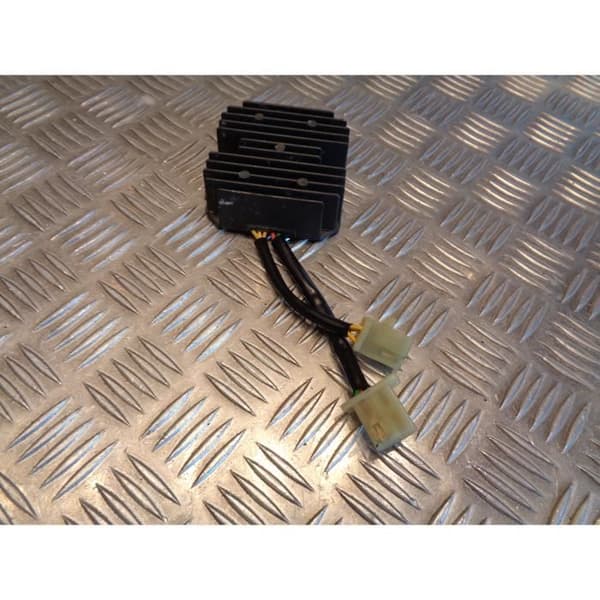 scooter batteriladdningsregulator kymco 125 ego- USED