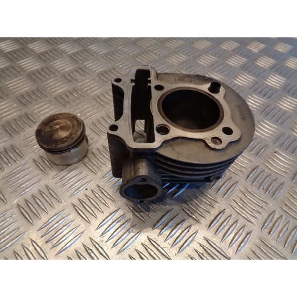 cylinder kolv skoter 125 kinesisk gy6 152qmi 152 qmi- USED