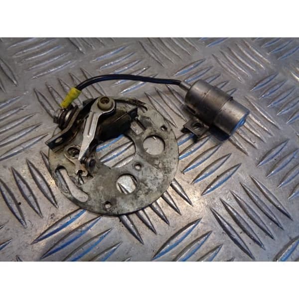 tändplatta skruvplatta kondensator motorcykel jawa 125 cz 476- USED