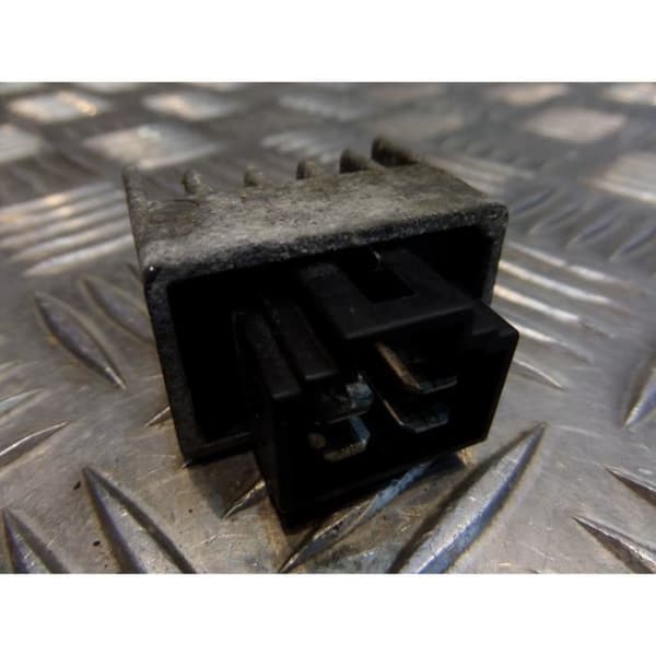 scooter spänningsregulator peugeot 50 ludix one- USED
