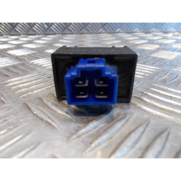 regulator 4-polig skoter kinesisk 50 125 kinesisk gy6 139qmb 1e40qmb 152qmi znen eurocka baotian jmstar generisk longjia adly keewa- USED