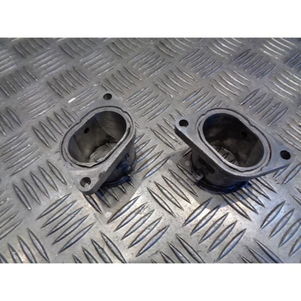 2 x motorcykelförgasare insugsrör yamaha 850 tdm 3vd 1991 - 96- USED