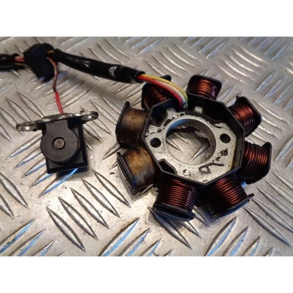 stator tändspolar 8 poler 4 trådar kinesisk skoter gy6 50 139qma 139qmb 4 takt 139 qmb qma- USED