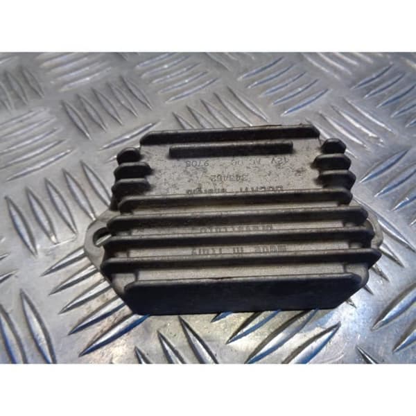 scooter batteriladdningsregulator gilera 50 stalker- USED