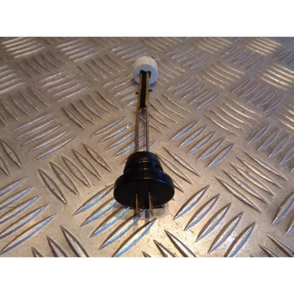 skoteroljemätare peugeot 50 speedfight 2- USED