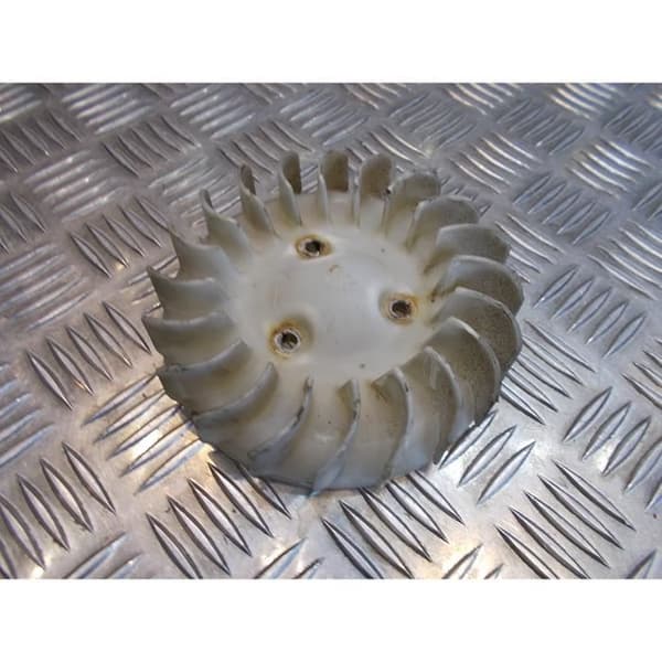 turbinpropeller luftmotorkylning skoter yamaha ch 80 beluga 2gm aktiv mbk- USED