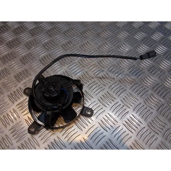 skoter vatten kylarfläkt suzuki uc 125 epicuro- USED