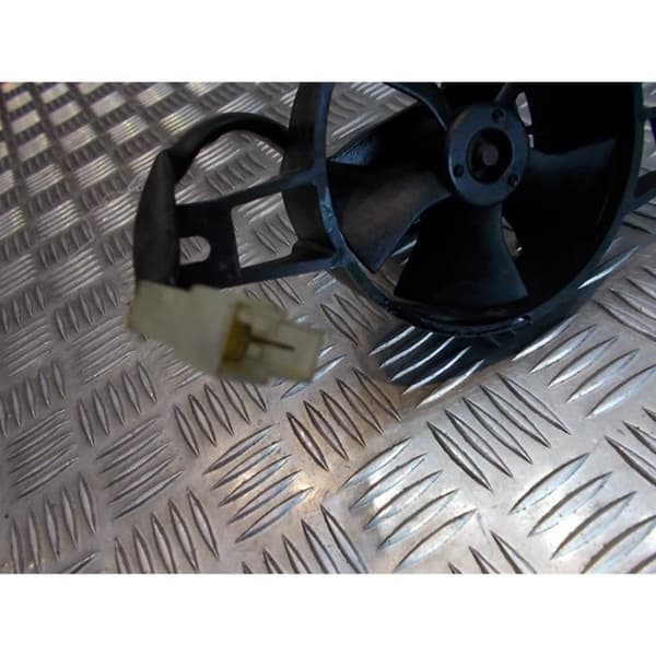 vattenkylarfläkt skoter piaggio 125 x9- USED