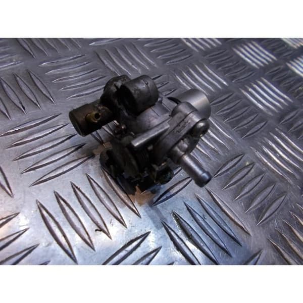 skotermotor smörjolja pump honda sj 100 bali ex hf07- USED