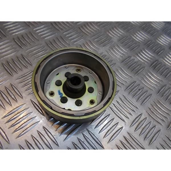 svänghjulsrotortändningsskoter honda scv 100 bly- USED