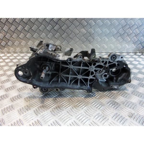 nedre motor vevaxel skoter kymco 50 dj world raffinerad 2 takt- USED