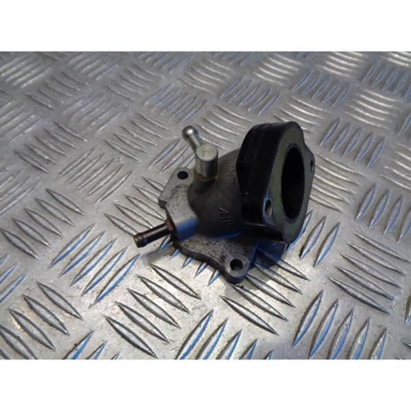 insugningsrör förgasare skoter yamaha xc 300 versity h314e av2005- USED