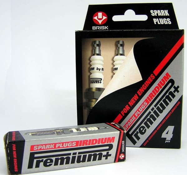P40+ (1988) RR15BYIR tändstift, BRISK Premium+ IRIDIUM tändstift