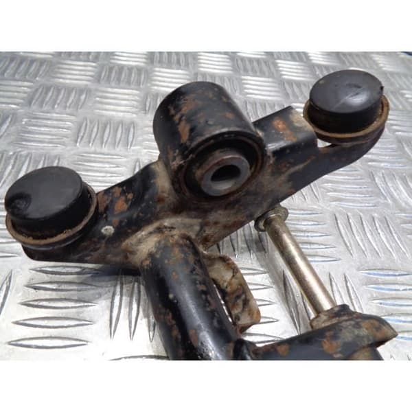 stöd motor balanserande silent bloc scooter pgo 125 t-rex trex t rex- USED