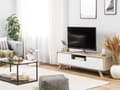 Miniatyrbillede 2 af 10: TV Bord Hvid og Lyst Træ 150 x 40 x 45 cm Fjernsynsbord Tvbænk til 64ʺ Opbevaring Skuffehylde Skab Skandinavisk Indretning Møbel til Stue