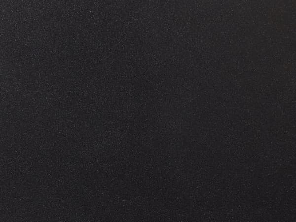 TV-benk Svart MDF Gullfargede metallben Matt finish 2 hyller 2 skap Kabelgjennomføring Moderne design Oppbevaring TV-møbel Stue