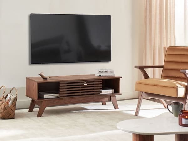 TV-benk Mørkt tre 44 x 117 x 35 cm Oppbevaring Kabelgjennomføring Moderne stil TV-møbel Stue