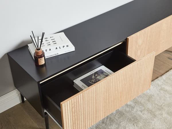 TV-bord sort MDF lyst træ ribbet design 2 skuffer moderne stue