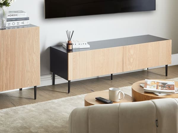 TV-bord sort MDF lyst træ ribbet design 2 skuffer moderne stue