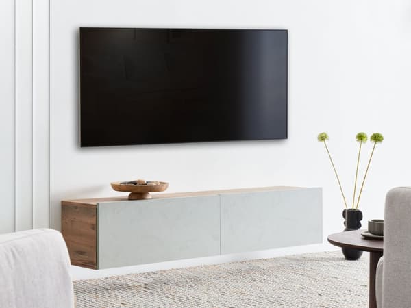 Veggmontert TV-benk Lysegrønn Brun 2 skap TV opptil 55ʺ Minimalistisk design Stue Mediabenk Mediamøbler