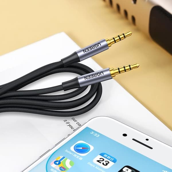 Ugreen AUX minijack 3.5 mm Kabel (hane) 3 m - Svart