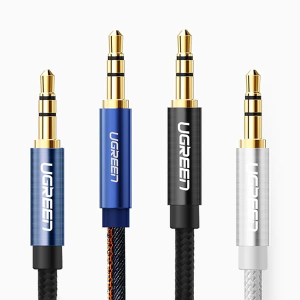 Ugreen Angled AUX Ljudkabel 2 x minijack 3.5 mm 1.5 m - Blå