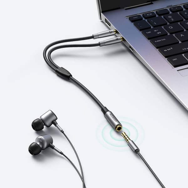 Ugreen 2x 3.5mm mini jack AUX Kabel - Silver