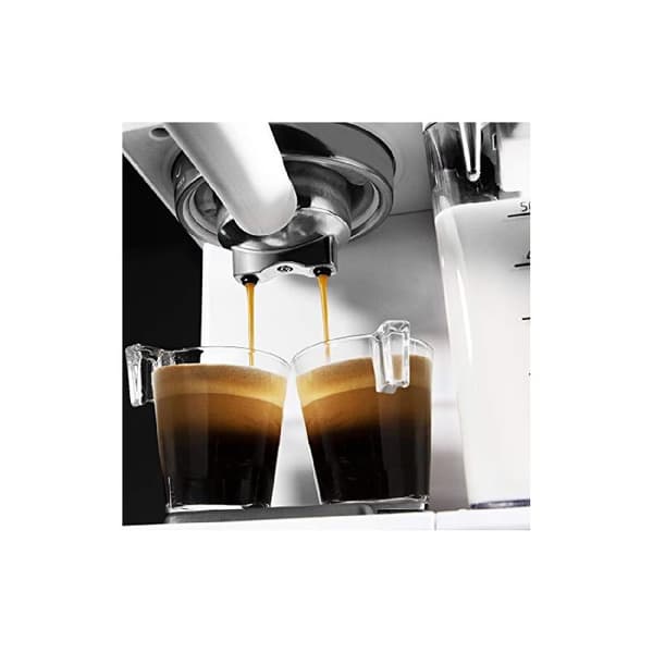 Cecotec 20-bar semi-automatic coffee machine with thermoblock and milk tank.