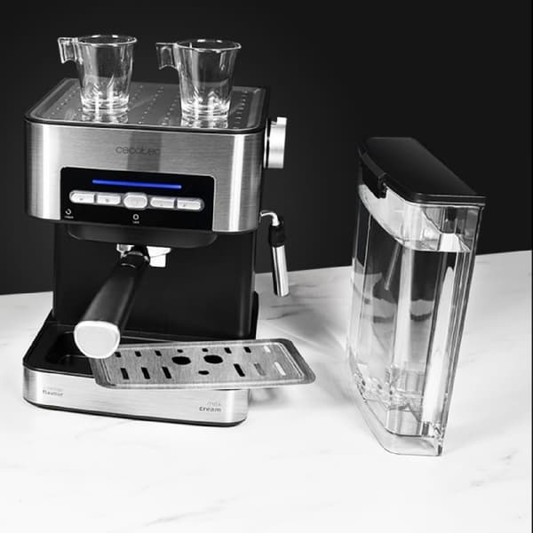 Cecotec Digital 20-bar espresso coffee machine with steerable steam tube.