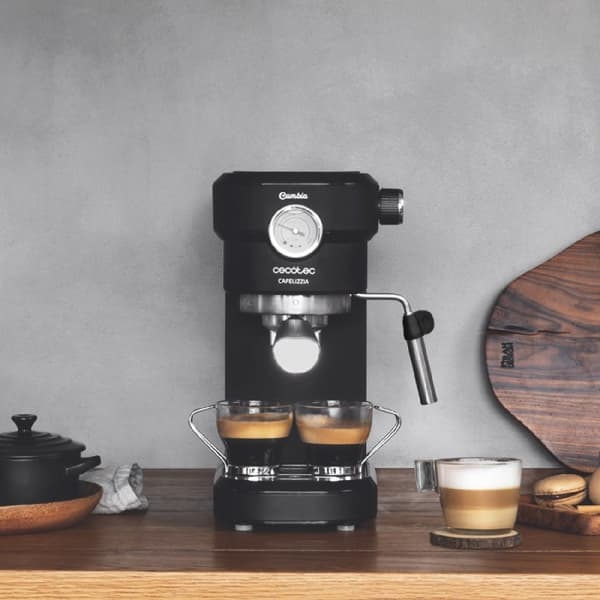 Cecotec 20-bar espresso coffee machine with thermoblock, pressure gauge and steam tube.