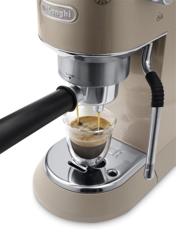 De'Longhi EC885.BG Dedica Arte -espressomaskin, beigeguld