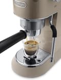 Miniatyrbild 5 av 8: De'Longhi EC885.BG Dedica Arte -espressomaskin, beigeguld