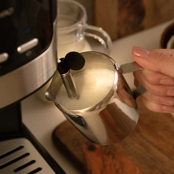 Cecotec Digital 20-bar espresso coffee machine with steerable steam tube.