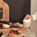 Miniatyrbild 3 av 5: Cecotec 20-bar espresso coffee machine with thermoblock and steam tube.